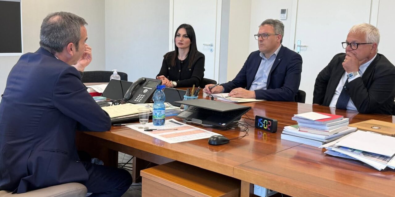 Vertenza Konecta: CGIL CISL e UIL ottengono la convocazione del tavolo al MIMIT